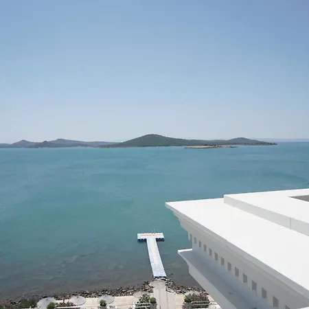 Kivrakzade (adults Only)